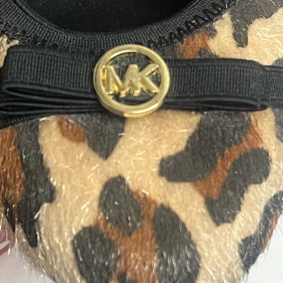 Like New MICHAEL KORS Rover Lux Cheetah Animal Print Flats with Gold Logo - Picture 7 of 14